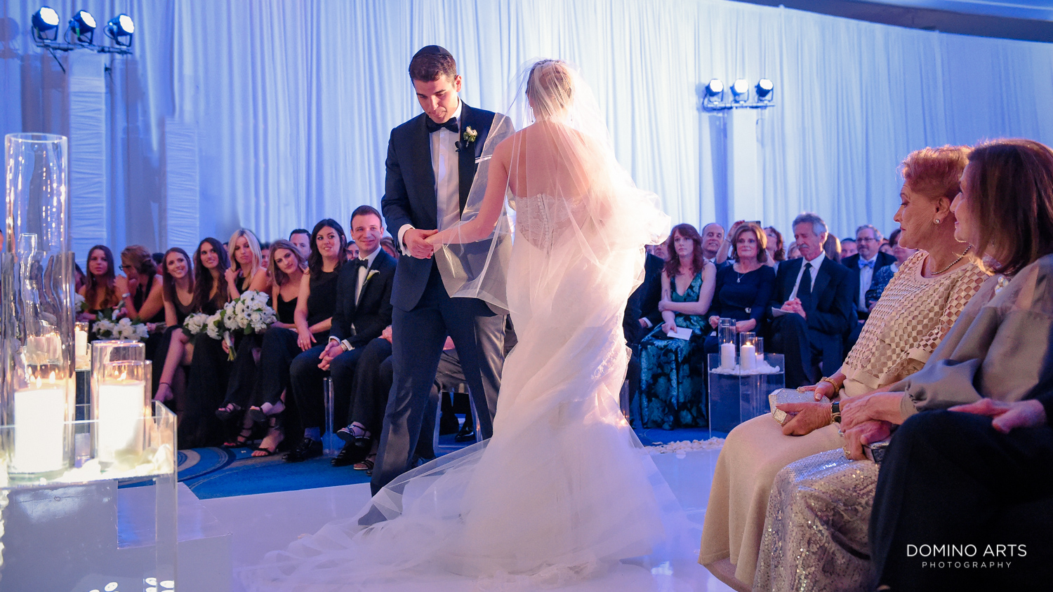 Jewish wedding pictures at fontainebleau miami