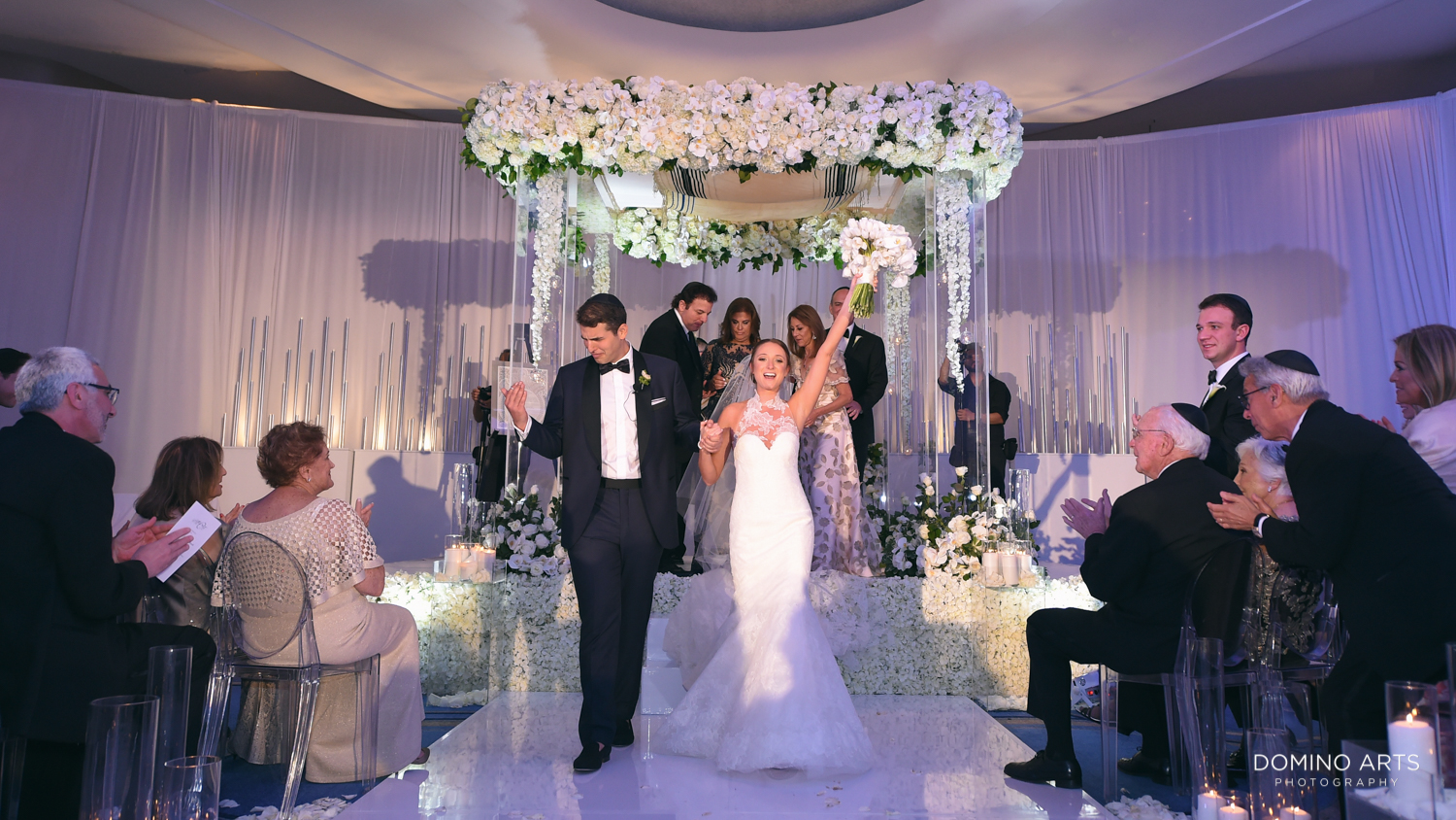 Fun jewish wedding ceremony pictures at fontainebleau miami