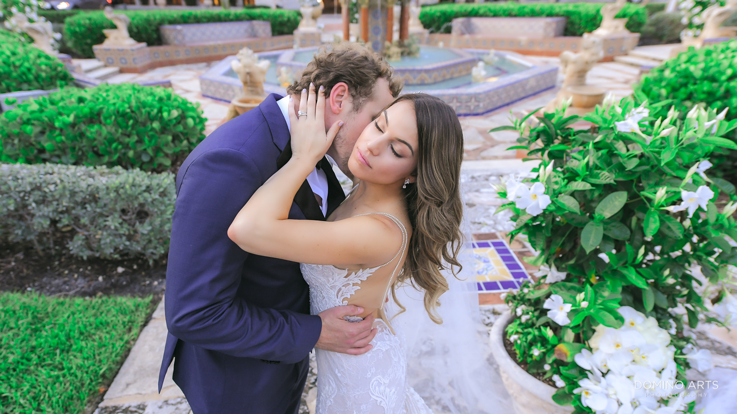 Romantic bride and groom picture at Boca Raton Resort