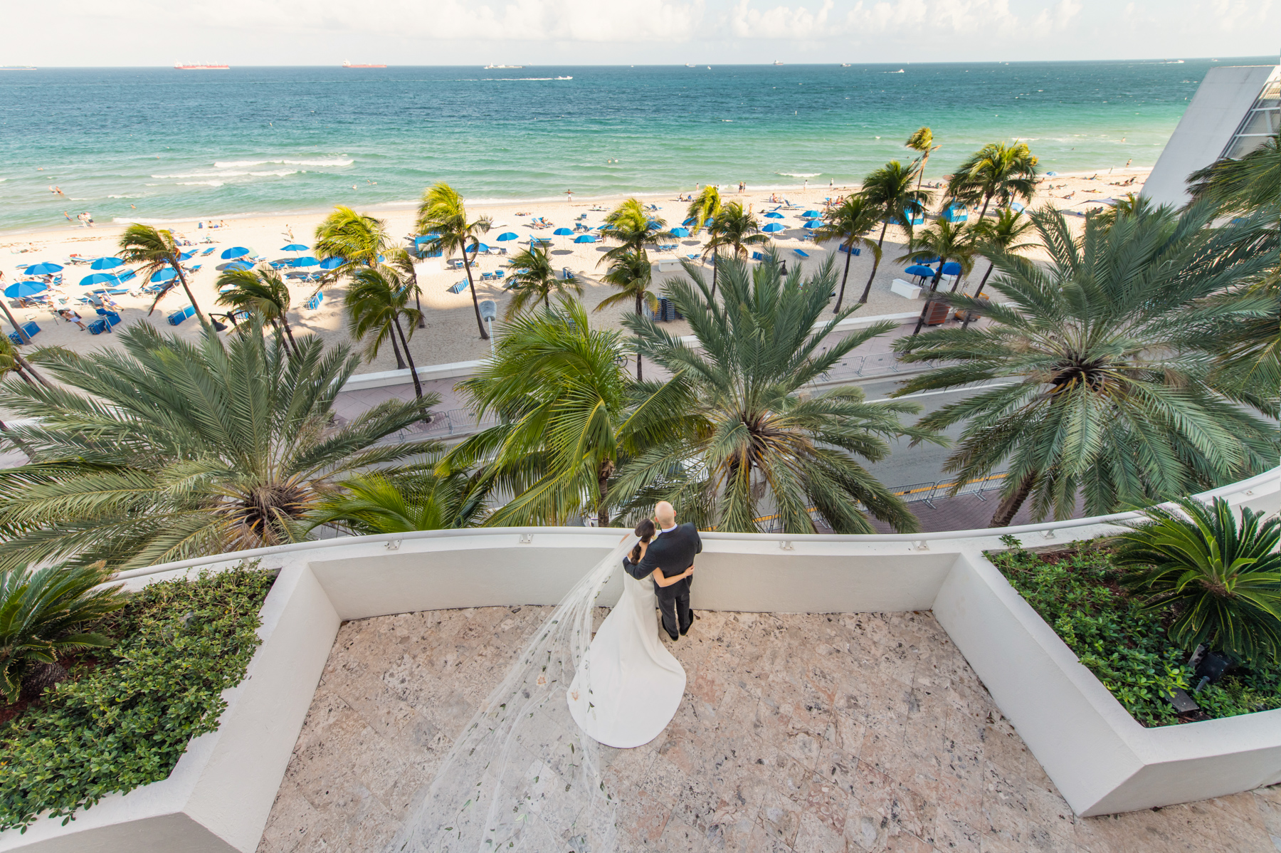 A Luxurious Modern Jewish Wedding at Ritz Carlton Fort Lauderdale Beach