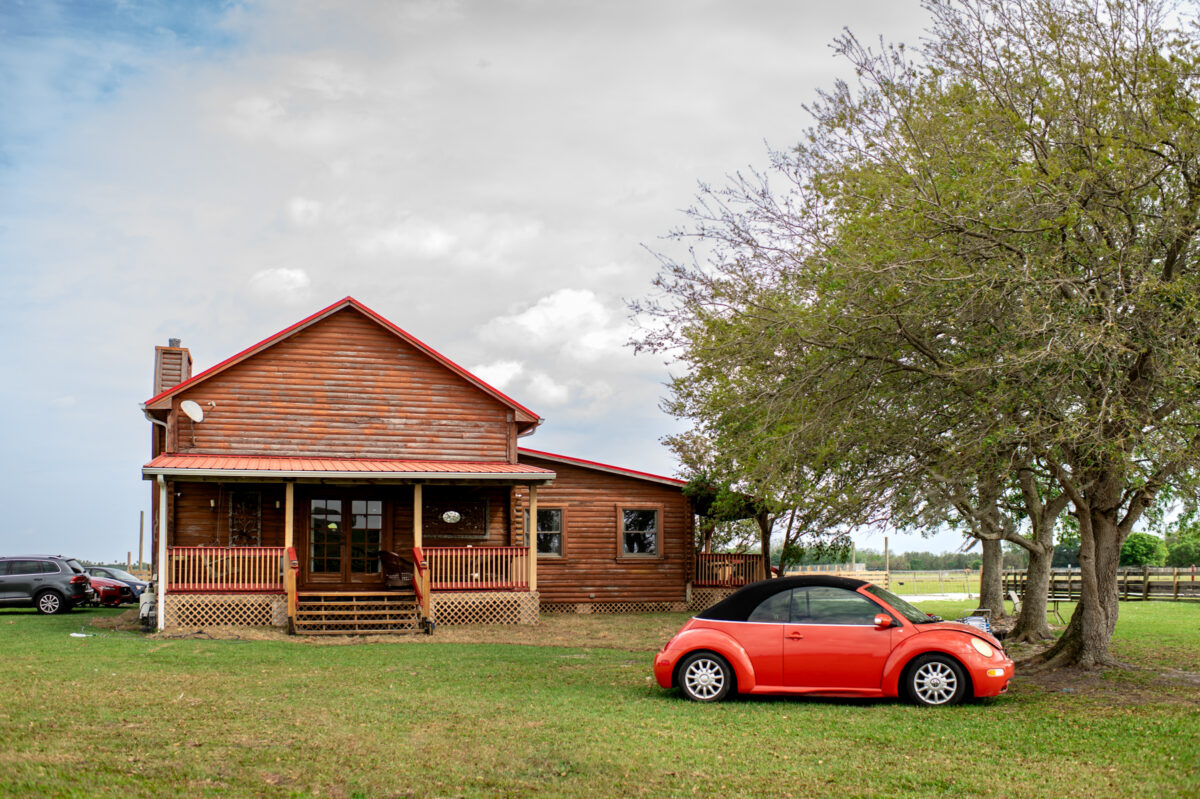 elevated airbnb photography by Domino Arts